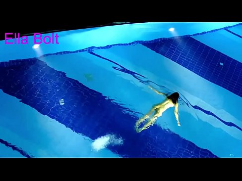 ❤️ Ich kann nicht aufhören zuzusehen, junge Blondine beim Nacktschwimmen im Pool des ELLA BOLT Resorts erwischt ❤ Fucking video bei de.pornpictureshq.ru ❌❤